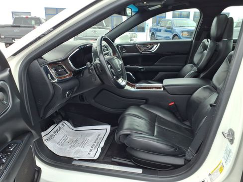 Used 2018 Lincoln Continental Reserve w/ Technology Package image 10