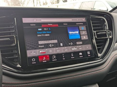 Used 2025 Dodge Durango GT image 22