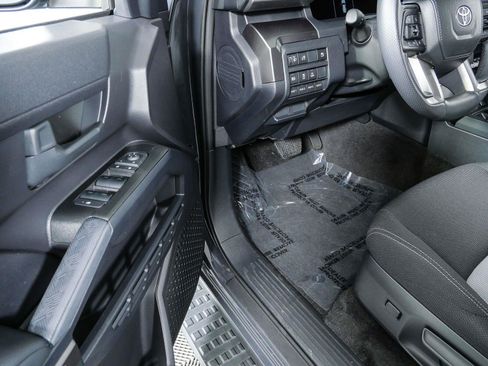 Used 2025 Toyota 4Runner TRD Off-Road AWD/4WD image 8