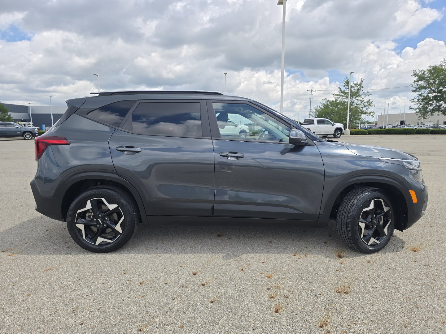 Used 2025 Kia Seltos S AWD/4WD image 21