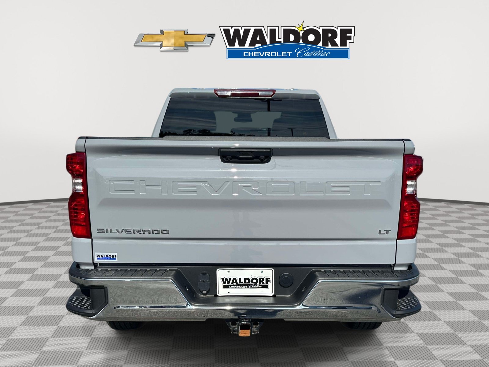 Used 2024 Chevrolet Silverado 1500 LT AWD/4WD image 5