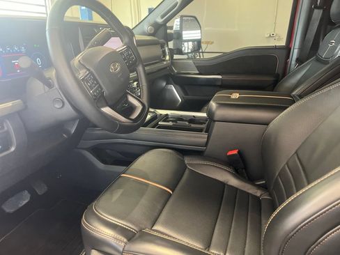 Used 2024 Ford F250 Platinum AWD/4WD image 3