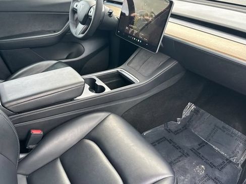Used 2022 Tesla Model Y Performance AWD/4WD image 18