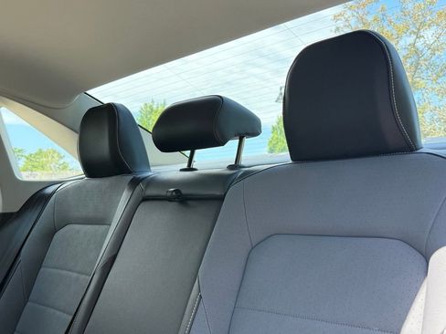 New 2026 Volkswagen Jetta SE FWD image 19