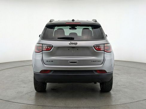 Used 2025 Jeep Compass Trailhawk AWD/4WD image 7