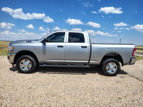Used 2021 RAM 2500 Tradesman AWD/4WD image 2
