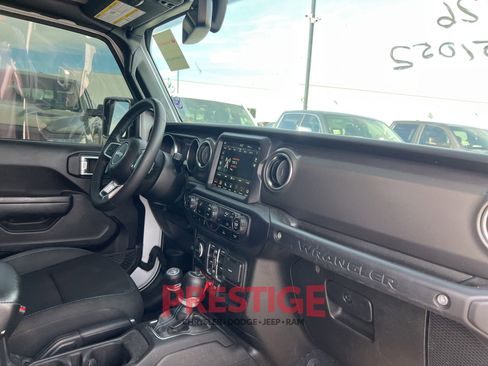 Used 2023 Jeep Wrangler Unlimited Rubicon 4xe AWD/4WD image 26