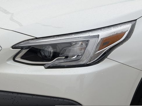 Used 2022 Subaru Outback Touring AWD/4WD image 16