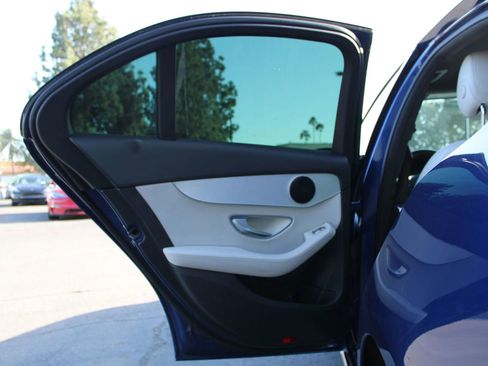 Used 2018 Mercedes-Benz C 300 Sedan image 13