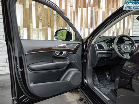 Used 2019 Volvo XC90 T6 Momentum AWD/4WD image 10