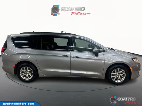 Used 2021 Chrysler Voyager Lxi image 6