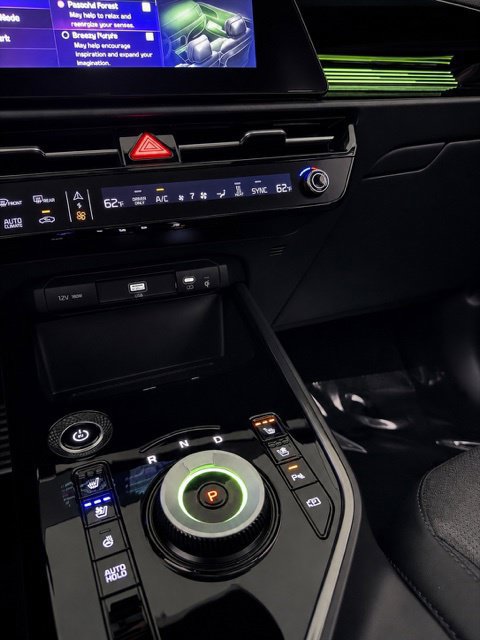 Used 2024 Kia Niro Wave w/ Wave Preserve Package FWD image 26