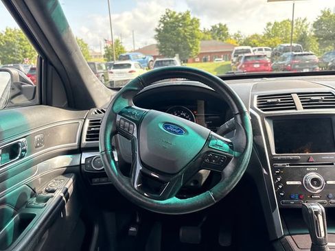 Used 2017 Ford Explorer Sport w/ Equipment Group 401A AWD/4WD image 14