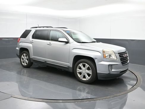 Used 2017 GMC Terrain SLE w/ Convenience Package image 7