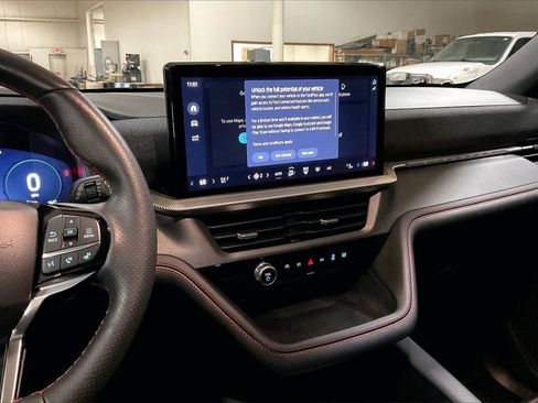 Certified 2025 Ford Explorer ST-Line w/ ST-Line Street Pack image 6