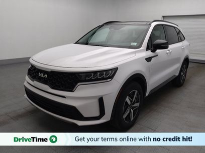 Used 2023 Kia Sorento S w/ Panoramic Sunroof Package