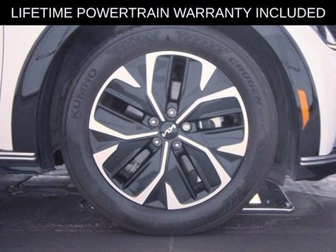 Used 2023 Kia EV6 Wind AWD/4WD image 17