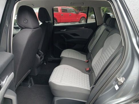 Used 2025 Volkswagen Tiguan S w/ 18" Wheel Package image 24