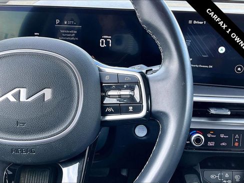 Used 2024 Kia Sorento S image 12