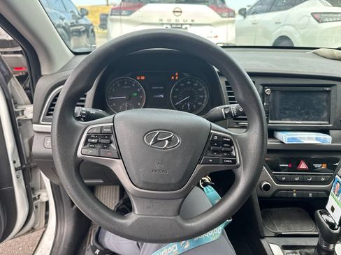 Used 2018 Hyundai Elantra SEL w/ Cargo Package FWD image 7