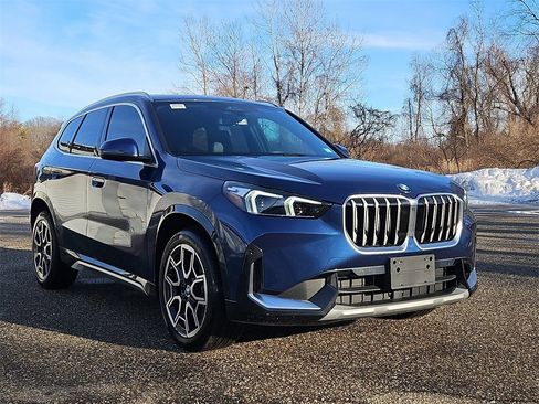 Used 2025 BMW X1 xDrive28i w/ Convenience Package image 9