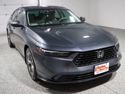 Used 2024 Honda Accord EX image 5