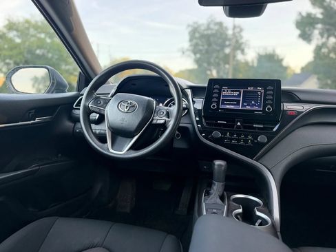 Used 2021 Toyota Camry LE AWD/4WD image 15