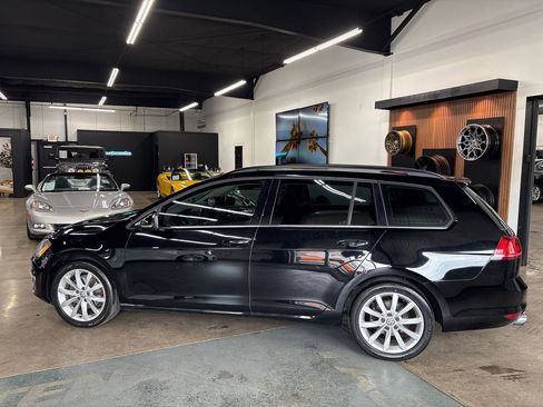 Used 2015 Volkswagen Golf SE FWD image 2