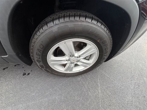 Used 2019 Chevrolet Trax LT w/ LT Convenience Package image 28