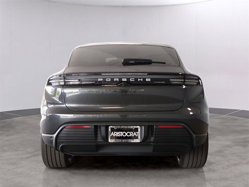 New 2025 Porsche Macan 4S Electric image 7