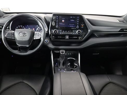 Used 2021 Toyota Highlander XSE AWD/4WD image 20