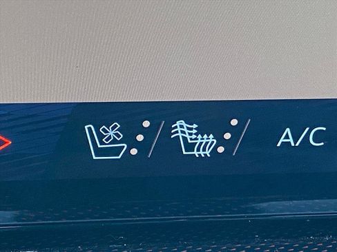 New 2026 Chevrolet Traverse RS w/ LPO, Floor Liner Package image 16