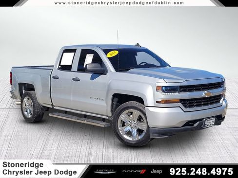 Used 2018 Chevrolet Silverado 1500 Custom w/ Custom Convenience Package RWD image 1