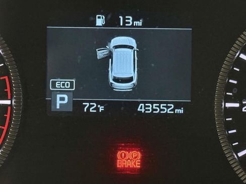 Used 2022 Kia Telluride S image 5