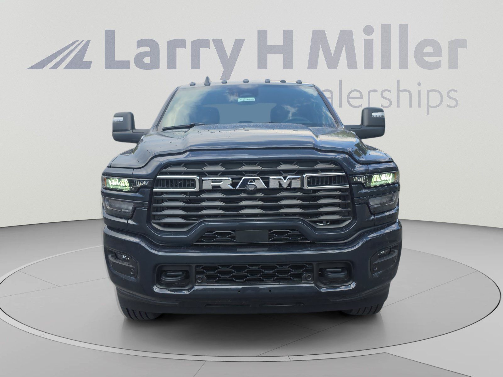 New 2026 RAM 3500 Big Horn AWD/4WD image 8
