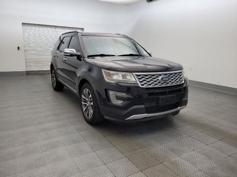 Used 2017 Ford Explorer Platinum AWD/4WD image 13