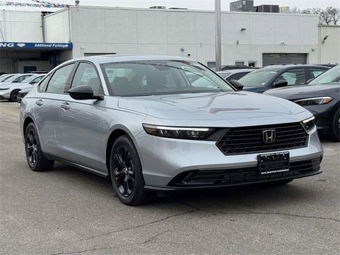 New 2025 Honda Accord SE image 1