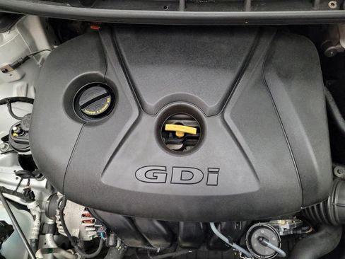 Used 2014 Hyundai Elantra GT w/ Option Group 03 FWD image 30