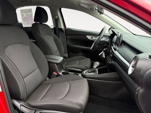 Certified 2023 Kia Forte LXS w/ LXS Technology Package FWD image 15