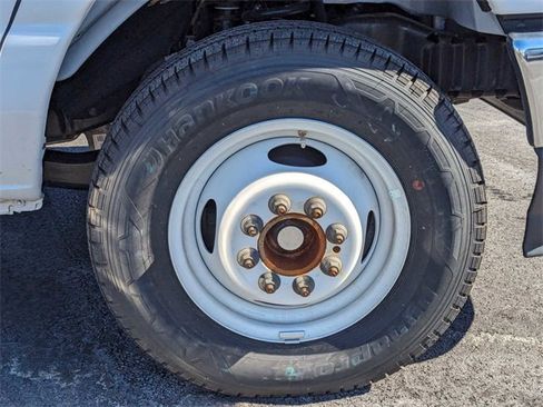 New 2024 Ford E-350 and Econoline 350 Super Duty w/ Power Windows & Locks Group image 9