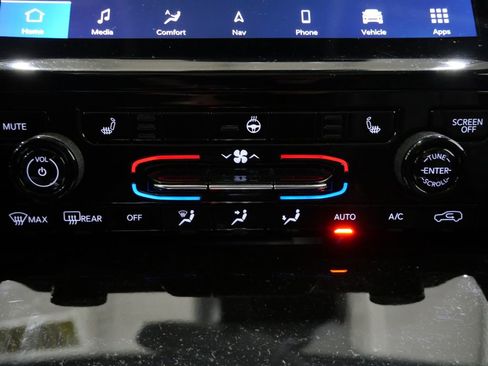 Used 2022 Jeep Grand Cherokee L Limited image 20