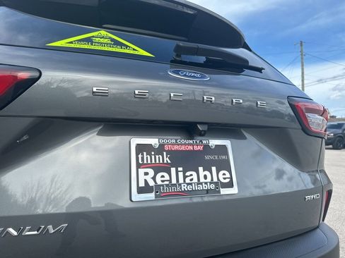 Used 2025 Ford Escape Platinum AWD/4WD image 14