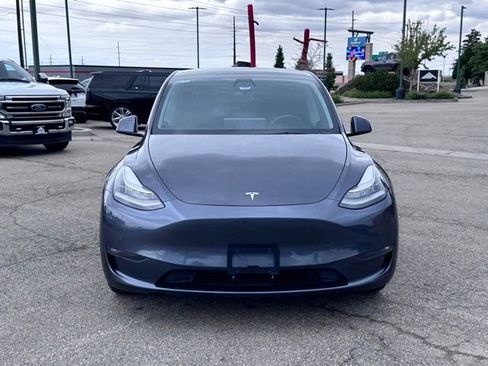 Used 2021 Tesla Model Y Long Range AWD/4WD image 9