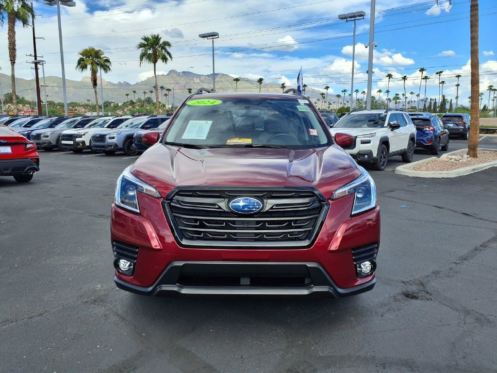 Certified 2024 Subaru Forester Premium AWD/4WD image 8