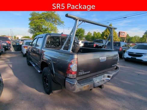 Used 2014 Toyota Tacoma 4x4 Double Cab w/ SR5 Package image 4
