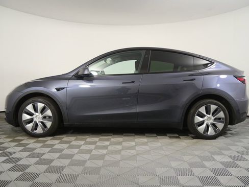 Used 2023 Tesla Model Y Long Range image 6