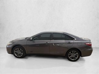 Used 2015 Toyota Camry SE FWD video 2