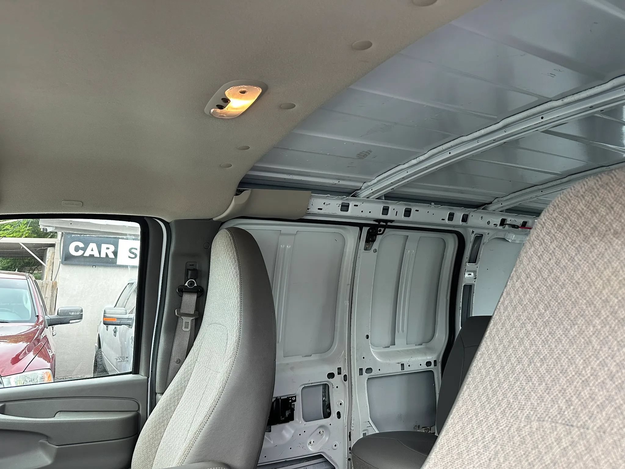 Used 2012 Chevrolet Express 2500 RWD image 13