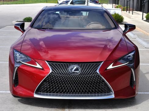 Used 2018 Lexus LC 500 Coupe w/ Performance Package image 2