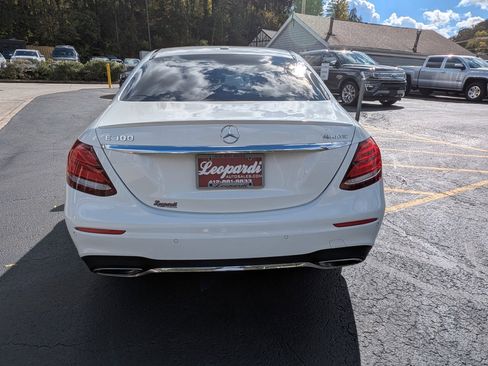 Used 2017 Mercedes-Benz E 300 4MATIC image 6